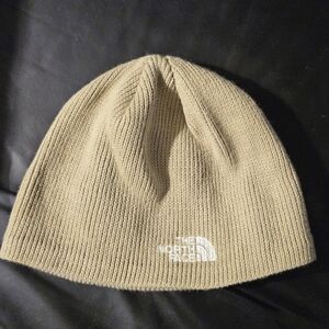 The Northface Jim Beanie Tuque Neutral TNF Half Dome Embroidered Logo New.